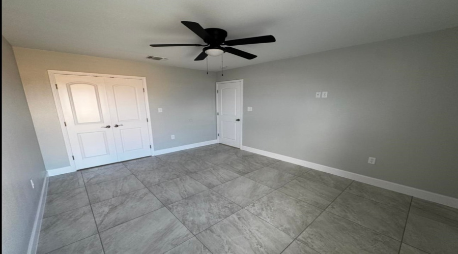 129 Asturias Cts, Laredo, Texas 78046, 4 Bedrooms Bedrooms, 5 Rooms Rooms,3 BathroomsBathrooms,Residential,For Sale,129 Asturias Cts,20261911