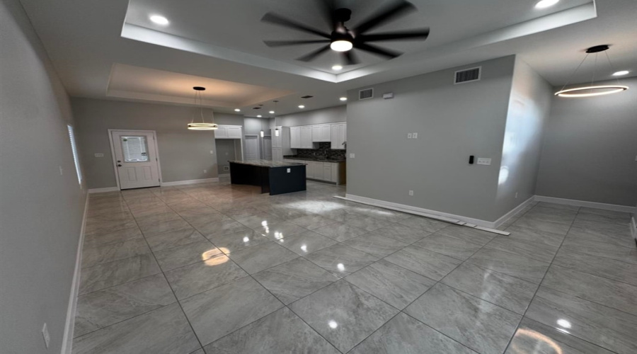 129 Asturias Cts, Laredo, Texas 78046, 4 Bedrooms Bedrooms, 5 Rooms Rooms,3 BathroomsBathrooms,Residential,For Sale,129 Asturias Cts,20261911