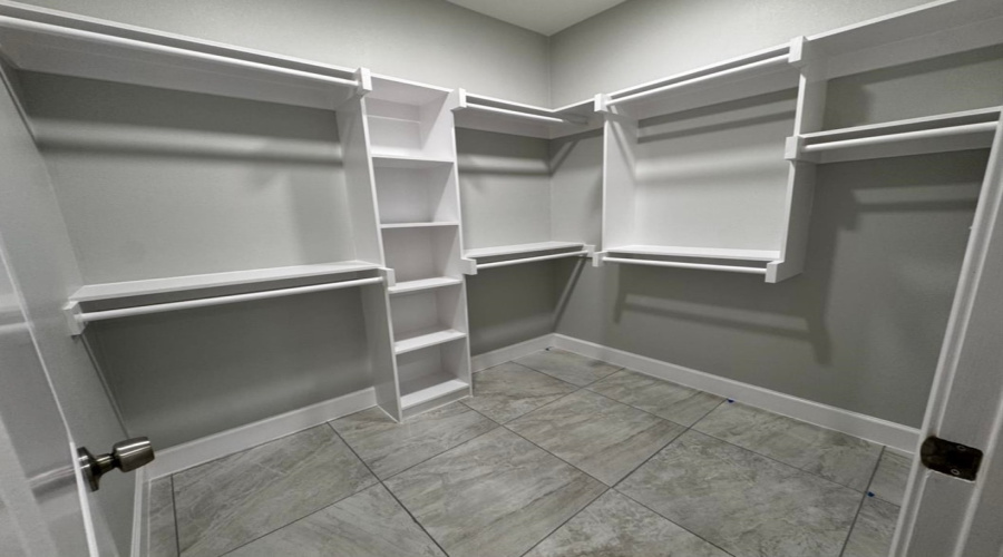 135 Asturias Cts, Laredo, Texas 78046, 4 Bedrooms Bedrooms, 5 Rooms Rooms,2 BathroomsBathrooms,Residential,For Sale,135 Asturias Cts,20261912