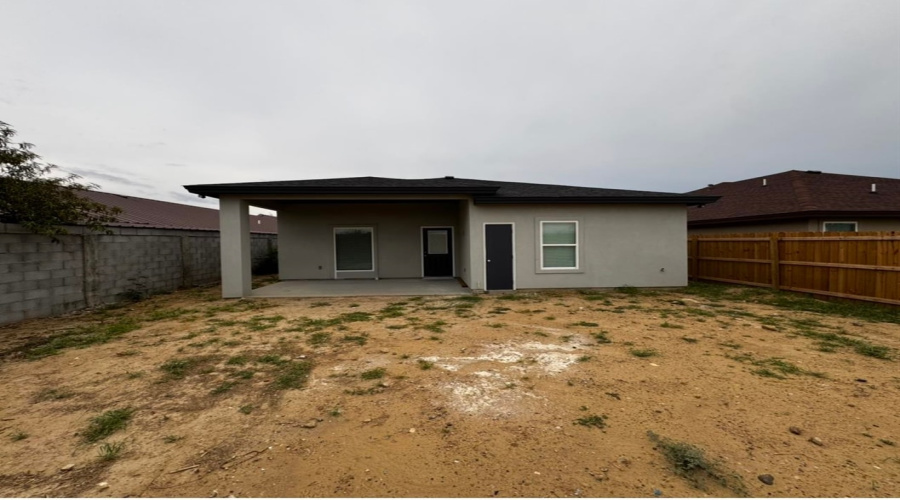 135 Asturias Cts, Laredo, Texas 78046, 4 Bedrooms Bedrooms, 5 Rooms Rooms,2 BathroomsBathrooms,Residential,For Sale,135 Asturias Cts,20261912