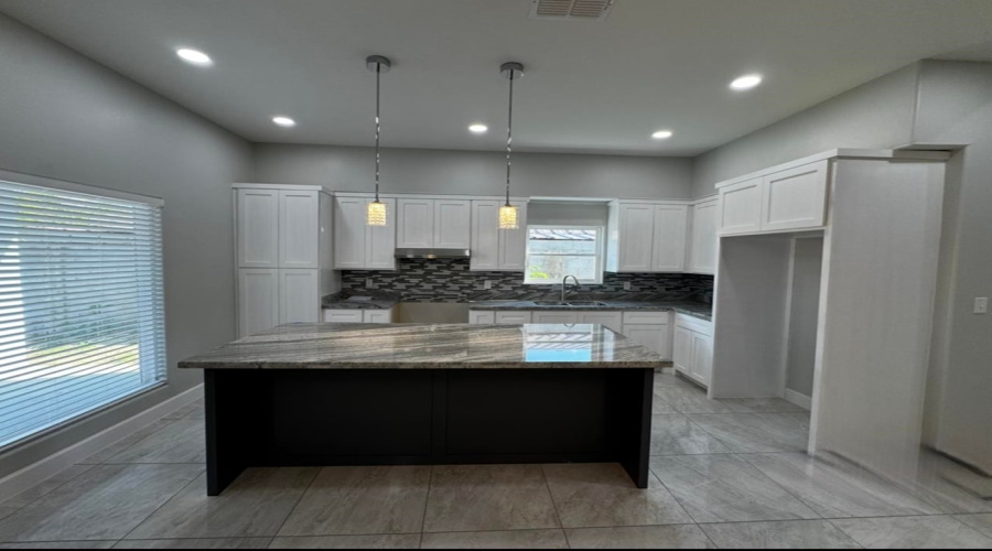 135 Asturias Cts, Laredo, Texas 78046, 4 Bedrooms Bedrooms, 5 Rooms Rooms,2 BathroomsBathrooms,Residential,For Sale,135 Asturias Cts,20261912