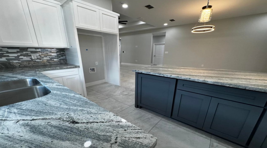 135 Asturias Cts, Laredo, Texas 78046, 4 Bedrooms Bedrooms, 5 Rooms Rooms,2 BathroomsBathrooms,Residential,For Sale,135 Asturias Cts,20261912