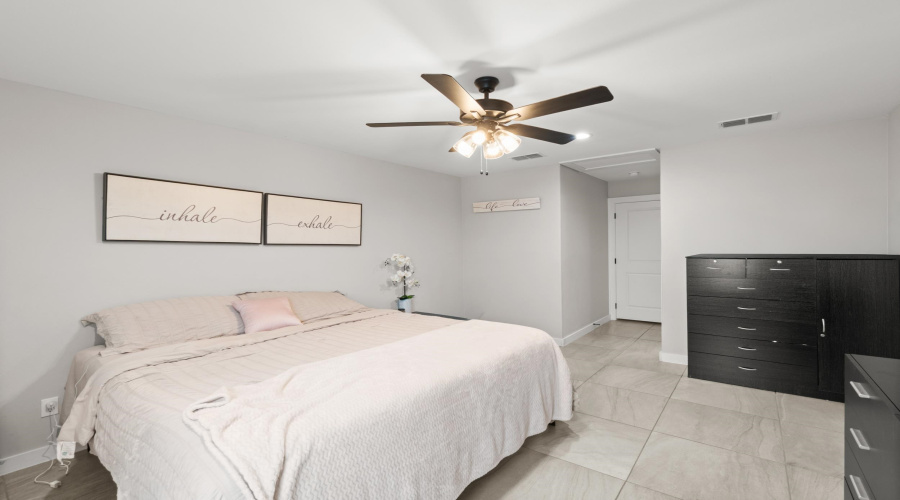 5418 Travesia Ct., Laredo, Texas 78046, 4 Bedrooms Bedrooms, 6 Rooms Rooms,2 BathroomsBathrooms,Residential,For Sale,5418 Travesia Ct.,20261913