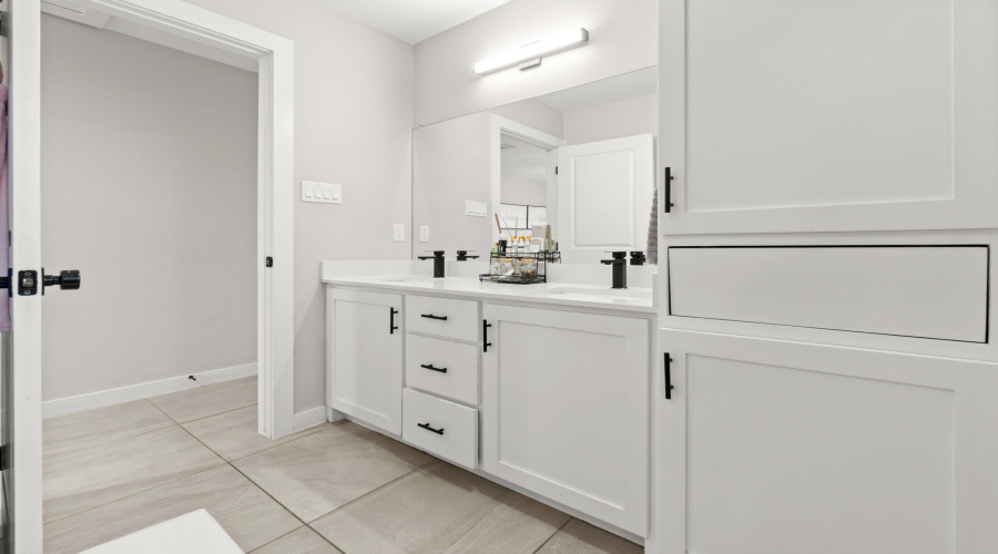 5418 Travesia Ct., Laredo, Texas 78046, 4 Bedrooms Bedrooms, 6 Rooms Rooms,2 BathroomsBathrooms,Residential,For Sale,5418 Travesia Ct.,20261913