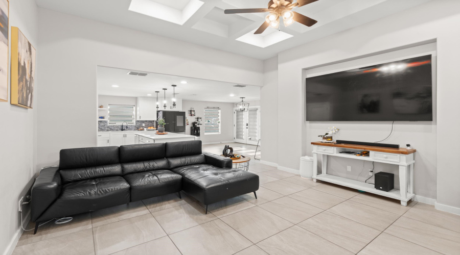 5418 Travesia Ct., Laredo, Texas 78046, 4 Bedrooms Bedrooms, 6 Rooms Rooms,2 BathroomsBathrooms,Residential,For Sale,5418 Travesia Ct.,20261913