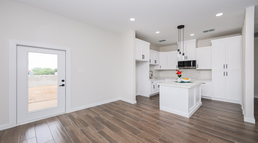 2812 Adamsville, Laredo, Texas 78046, 3 Bedrooms Bedrooms, 5 Rooms Rooms,2 BathroomsBathrooms,Residential,For Sale,2812 Adamsville,20261915