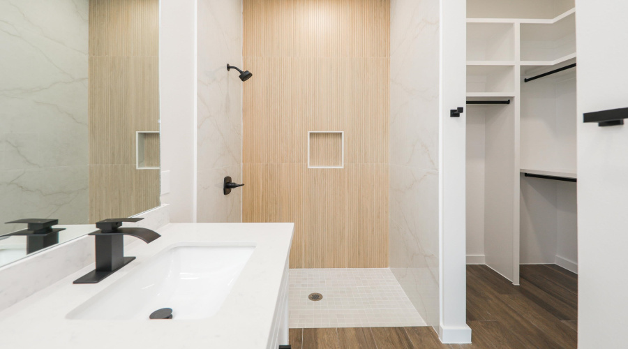 2812 Adamsville, Laredo, Texas 78046, 3 Bedrooms Bedrooms, 5 Rooms Rooms,2 BathroomsBathrooms,Residential,For Sale,2812 Adamsville,20261915