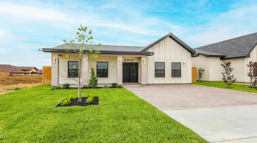 2812 Adamsville, Laredo, Texas 78046, 3 Bedrooms Bedrooms, 5 Rooms Rooms,2 BathroomsBathrooms,Residential,For Sale,2812 Adamsville,20261915