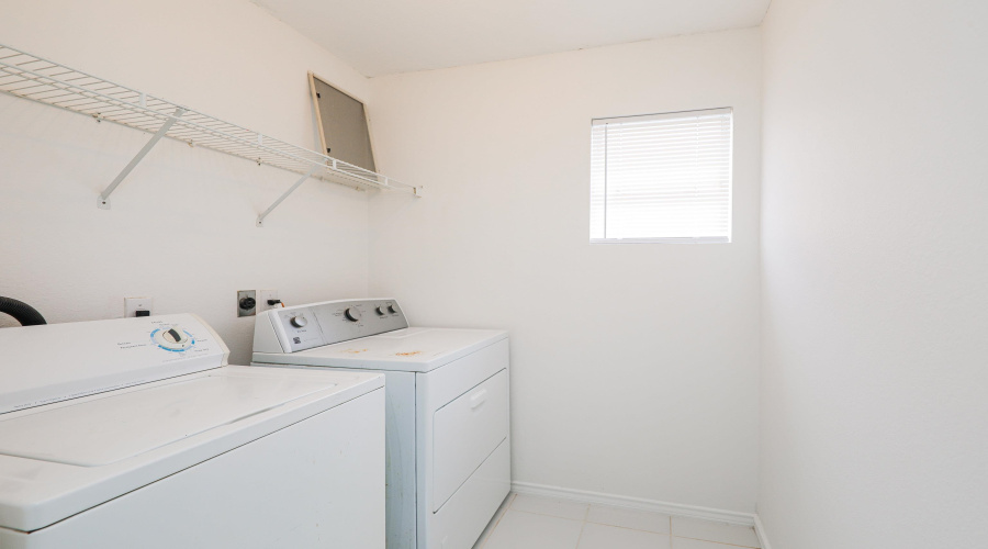 1815 Arctic Ct, LAREDO, Texas 78041, 3 Bedrooms Bedrooms, 5 Rooms Rooms,2 BathroomsBathrooms,Residential,For Rent,1815 Arctic Ct,20261916