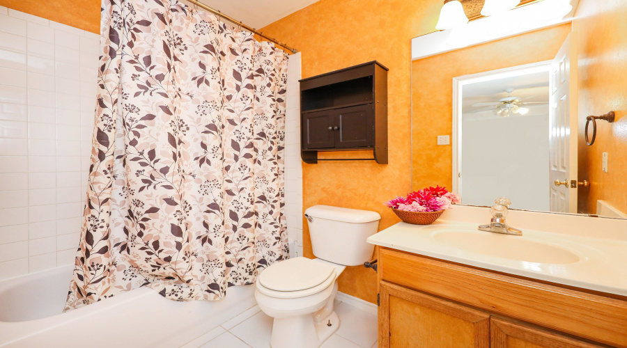 1815 Arctic Ct, LAREDO, Texas 78041, 3 Bedrooms Bedrooms, 5 Rooms Rooms,2 BathroomsBathrooms,Residential,For Rent,1815 Arctic Ct,20261916