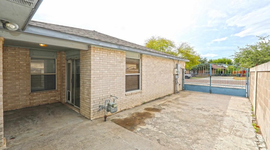 1815 Arctic Ct, LAREDO, Texas 78041, 3 Bedrooms Bedrooms, 5 Rooms Rooms,2 BathroomsBathrooms,Residential,For Rent,1815 Arctic Ct,20261916