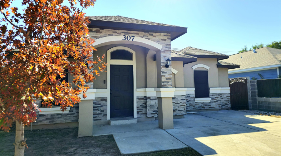 307 Santander Dr, Laredo, Texas 78046-0000, 3 Bedrooms Bedrooms, 6 Rooms Rooms,2 BathroomsBathrooms,Residential,For Rent,307 Santander Dr,20261918