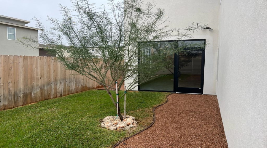 202 Deer Path Loop, Laredo, Texas 78045-2234, 3 Bedrooms Bedrooms, 3 Rooms Rooms,2 BathroomsBathrooms,Residential,For Rent,202 Deer Path Loop,20261919