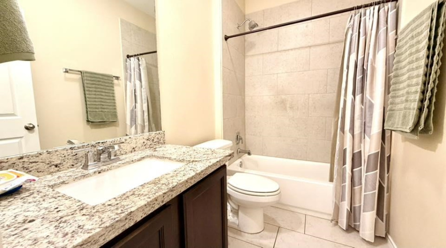 11104 Santillana Lp., Laredo, Texas 78045, 3 Bedrooms Bedrooms, 6 Rooms Rooms,2 BathroomsBathrooms,Residential,For Rent,11104 Santillana Lp.,20261920