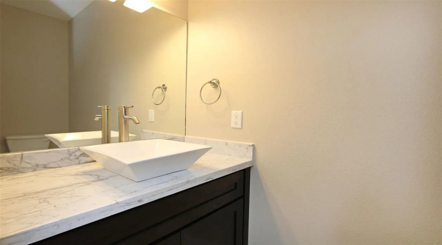 7917 Elka Lp, Laredo TX, Texas 78045, 3 Bedrooms Bedrooms, 6 Rooms Rooms,2 BathroomsBathrooms,Residential,For Rent,7917 Elka Lp,20261921