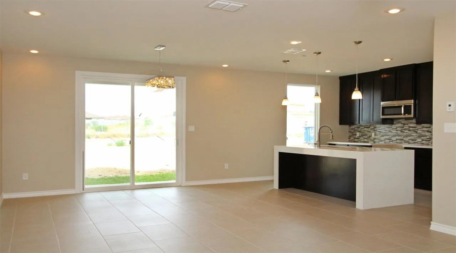 7917 Elka Lp, Laredo TX, Texas 78045, 3 Bedrooms Bedrooms, 6 Rooms Rooms,2 BathroomsBathrooms,Residential,For Rent,7917 Elka Lp,20261921