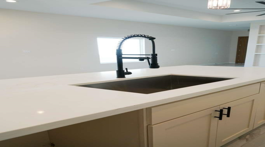 3912 Yoyis St., Laredo, Texas 78046, 3 Bedrooms Bedrooms, 6 Rooms Rooms,2 BathroomsBathrooms,Residential,For Sale,3912 Yoyis St.,20261922