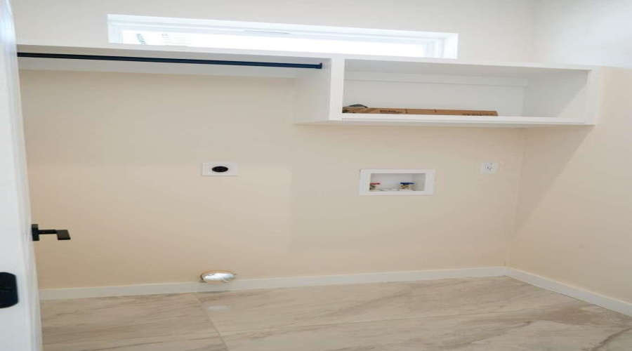 3912 Yoyis St., Laredo, Texas 78046, 3 Bedrooms Bedrooms, 6 Rooms Rooms,2 BathroomsBathrooms,Residential,For Sale,3912 Yoyis St.,20261922