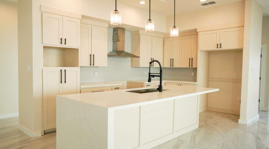 3912 Yoyis St., Laredo, Texas 78046, 3 Bedrooms Bedrooms, 6 Rooms Rooms,2 BathroomsBathrooms,Residential,For Sale,3912 Yoyis St.,20261922