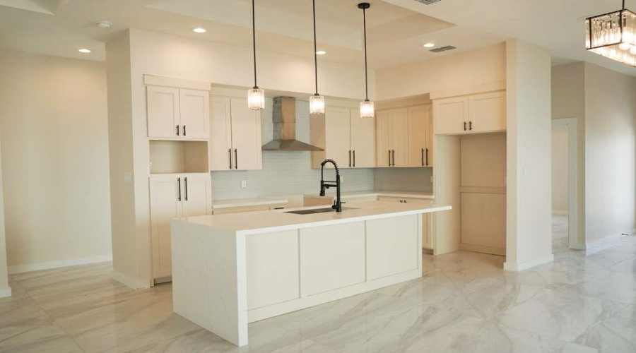 3912 Yoyis St., Laredo, Texas 78046, 3 Bedrooms Bedrooms, 6 Rooms Rooms,2 BathroomsBathrooms,Residential,For Sale,3912 Yoyis St.,20261922