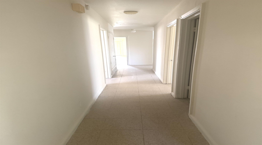 678 Cottonwood Cir, Laredo, Texas 78041, 4 Bedrooms Bedrooms, 7 Rooms Rooms,2 BathroomsBathrooms,Residential,For Sale,678 Cottonwood Cir,20261923