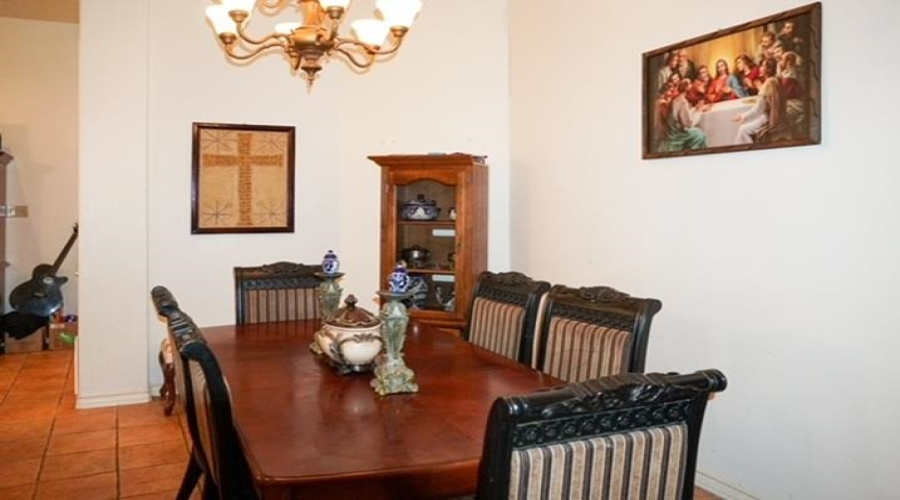 8906 Rolling Hills Dr, Laredo, Texas 78045, 3 Bedrooms Bedrooms, 6 Rooms Rooms,2 BathroomsBathrooms,Residential,For Sale,8906 Rolling Hills Dr,20261924