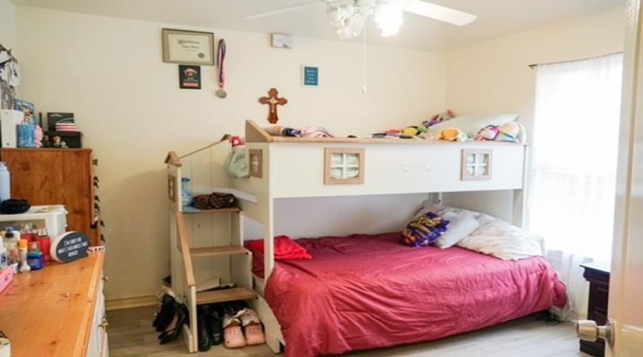 8906 Rolling Hills Dr, Laredo, Texas 78045, 3 Bedrooms Bedrooms, 6 Rooms Rooms,2 BathroomsBathrooms,Residential,For Sale,8906 Rolling Hills Dr,20261924