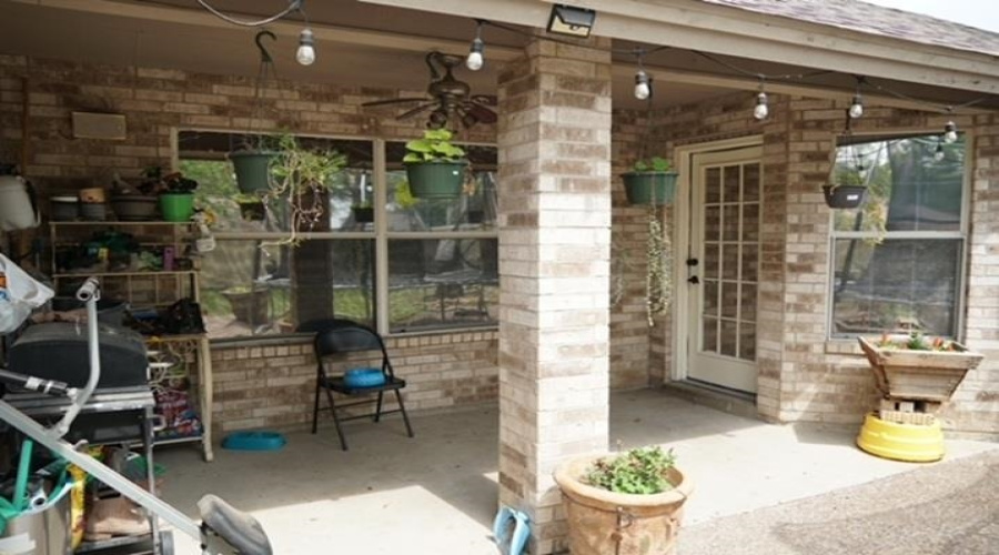 8906 Rolling Hills Dr, Laredo, Texas 78045, 3 Bedrooms Bedrooms, 6 Rooms Rooms,2 BathroomsBathrooms,Residential,For Sale,8906 Rolling Hills Dr,20261924