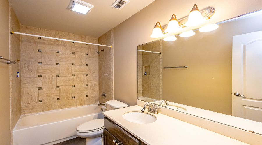 4406 Wild Flower Ave, Laredo, Texas 78045, 4 Bedrooms Bedrooms, 5 Rooms Rooms,2 BathroomsBathrooms,Residential,For Sale,4406 Wild Flower Ave,20261927