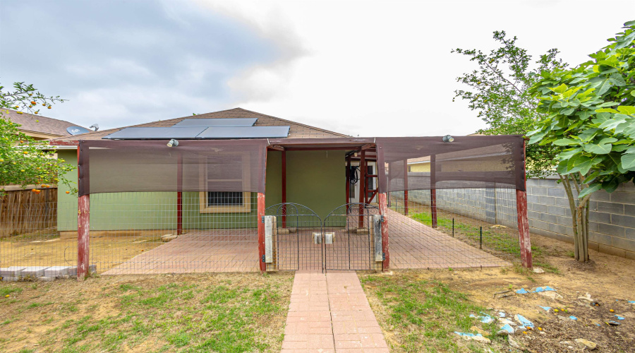 4406 Wild Flower Ave, Laredo, Texas 78045, 4 Bedrooms Bedrooms, 5 Rooms Rooms,2 BathroomsBathrooms,Residential,For Sale,4406 Wild Flower Ave,20261927