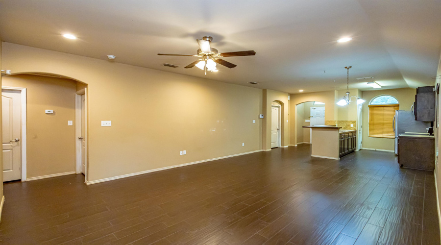 4406 Wild Flower Ave, Laredo, Texas 78045, 4 Bedrooms Bedrooms, 5 Rooms Rooms,2 BathroomsBathrooms,Residential,For Sale,4406 Wild Flower Ave,20261927