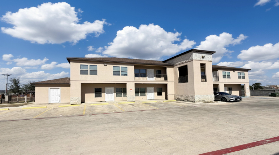 5601 Cuenca Dr, Laredo, Texas 78046, 2 Bedrooms Bedrooms, 2 Rooms Rooms,1 BathroomBathrooms,Residential,For Rent,5601 Cuenca Dr,20261928