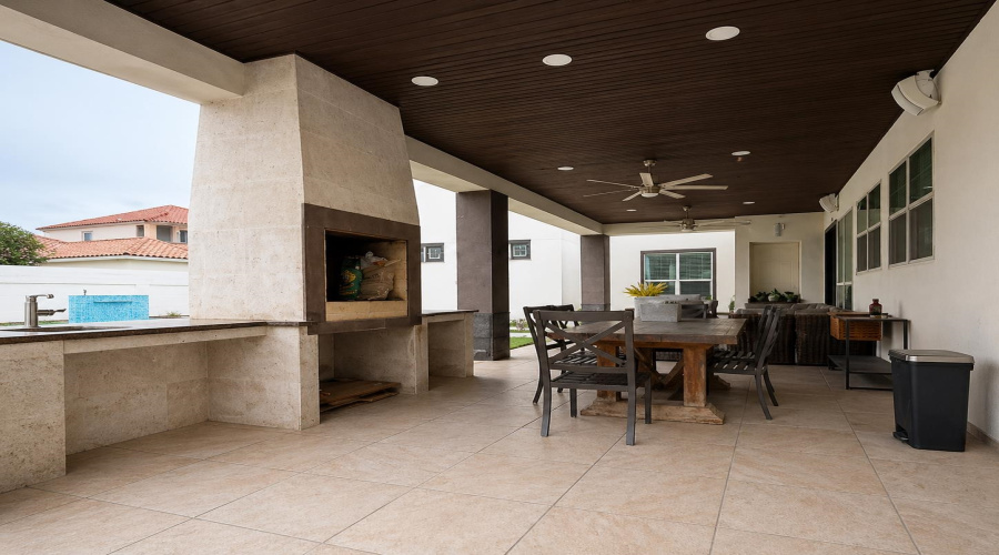 2917 O'Henry Dr, LAREDO, Texas 78041, 3 Bedrooms Bedrooms, 5 Rooms Rooms,3 BathroomsBathrooms,Residential,For Sale,2917 O'Henry Dr,20261931