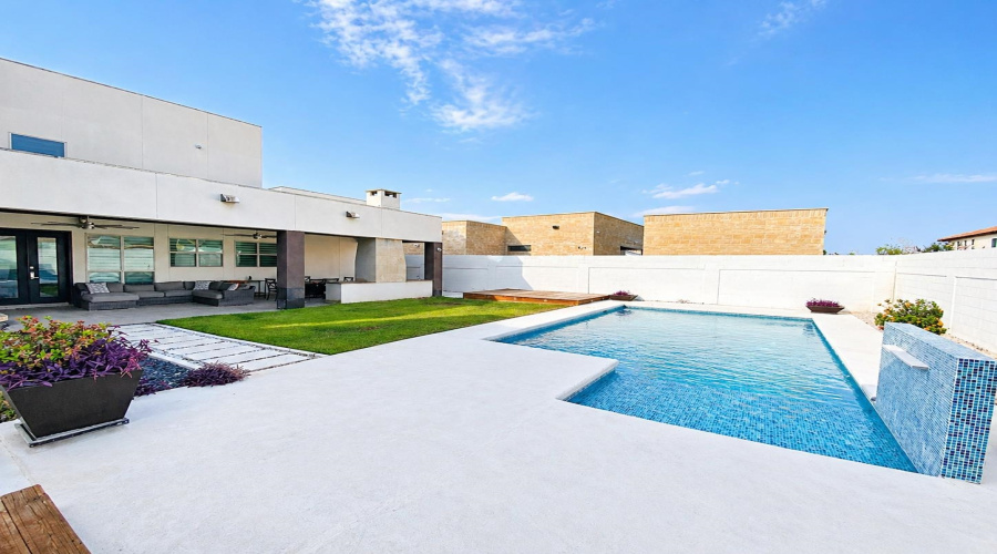 2917 O'Henry Dr, LAREDO, Texas 78041, 3 Bedrooms Bedrooms, 5 Rooms Rooms,3 BathroomsBathrooms,Residential,For Sale,2917 O'Henry Dr,20261931