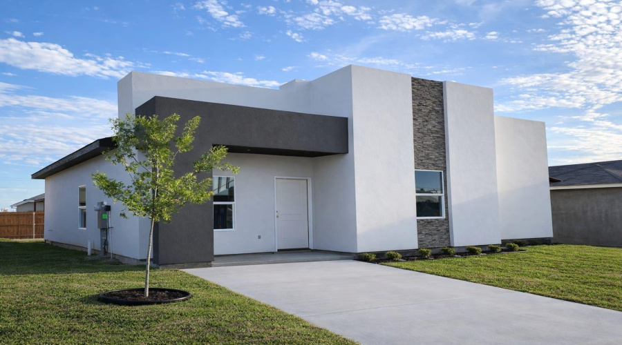 5111 Nispero Ln, Laredo, Texas 78046, 3 Bedrooms Bedrooms, 4 Rooms Rooms,2 BathroomsBathrooms,Residential,For Sale,5111 Nispero Ln,20260239