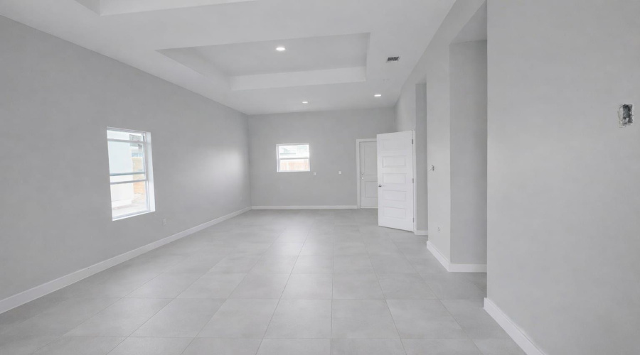 5111 Nispero Ln, Laredo, Texas 78046, 3 Bedrooms Bedrooms, 4 Rooms Rooms,2 BathroomsBathrooms,Residential,For Sale,5111 Nispero Ln,20260239