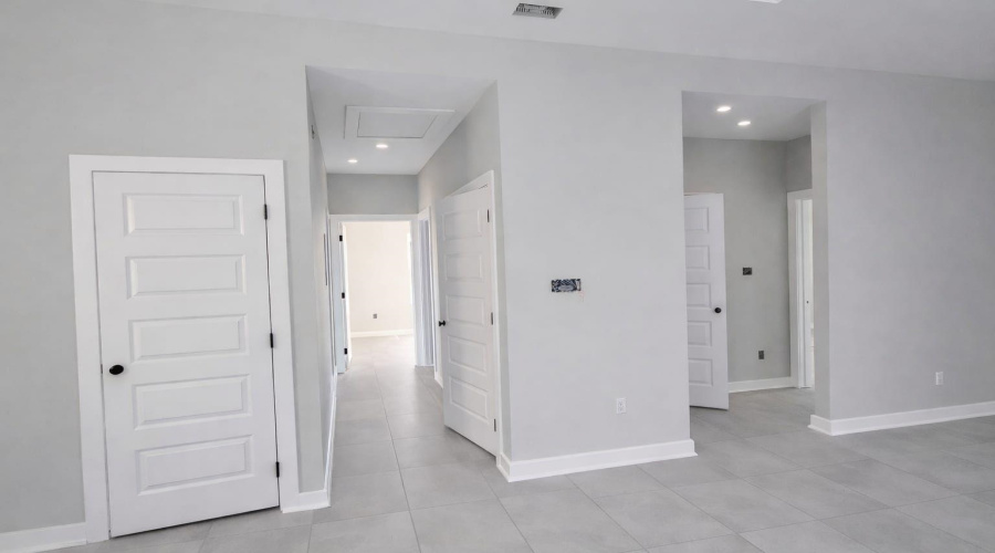 5111 Nispero Ln, Laredo, Texas 78046, 3 Bedrooms Bedrooms, 4 Rooms Rooms,2 BathroomsBathrooms,Residential,For Sale,5111 Nispero Ln,20260239