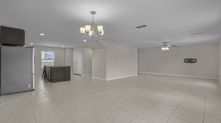 3519 Jose C Santos Dr, LAREDO, Texas 78046-5502, 3 Bedrooms Bedrooms, 5 Rooms Rooms,2 BathroomsBathrooms,Residential,For Sale,3519 Jose C Santos Dr,20261935