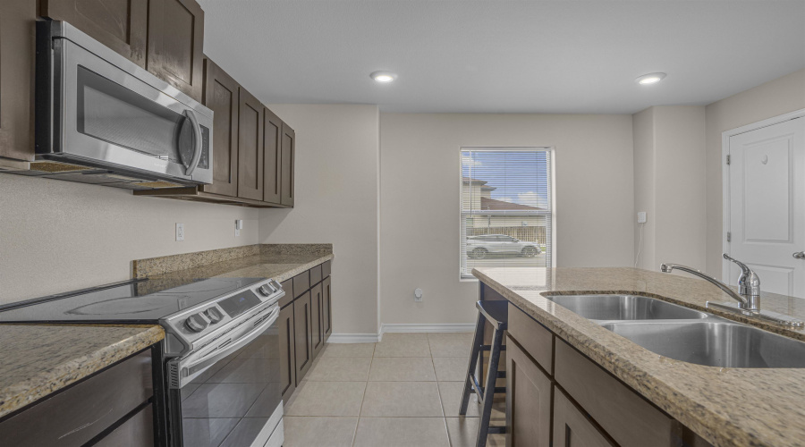 3519 Jose C Santos Dr, LAREDO, Texas 78046-5502, 3 Bedrooms Bedrooms, 5 Rooms Rooms,2 BathroomsBathrooms,Residential,For Sale,3519 Jose C Santos Dr,20261935