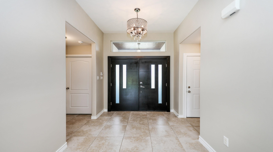 210 Bluff Oak Dr, Laredo, Texas 78045, 4 Bedrooms Bedrooms, 7 Rooms Rooms,2 BathroomsBathrooms,Residential,For Sale,210 Bluff Oak Dr,20261937