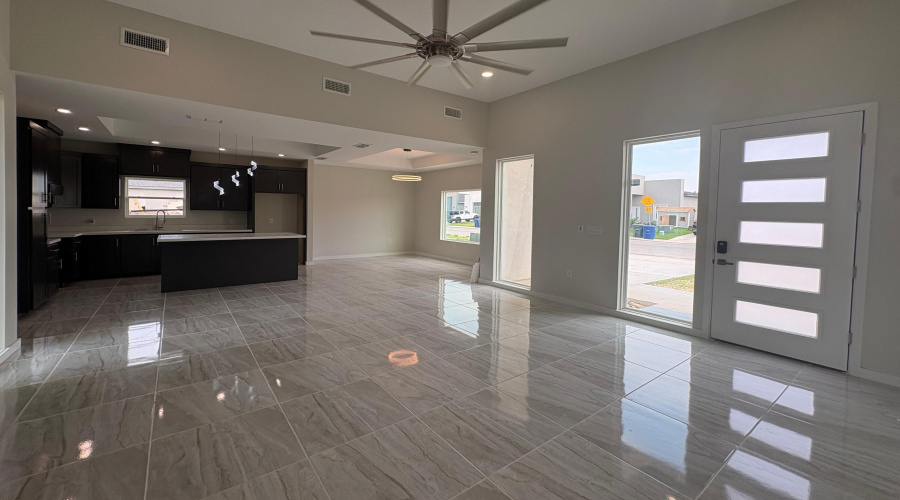 6506 Adenia Loop, Laredo, Texas 78043, 3 Bedrooms Bedrooms, 5 Rooms Rooms,2 BathroomsBathrooms,Residential,For Sale,6506 Adenia Loop,20261939