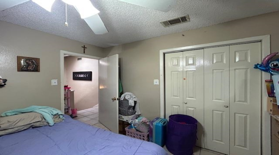 805 Armadillo St., Laredo, Texas 78041, 3 Bedrooms Bedrooms, 6 Rooms Rooms,2 BathroomsBathrooms,Residential,For Sale,805 Armadillo St.,20261940
