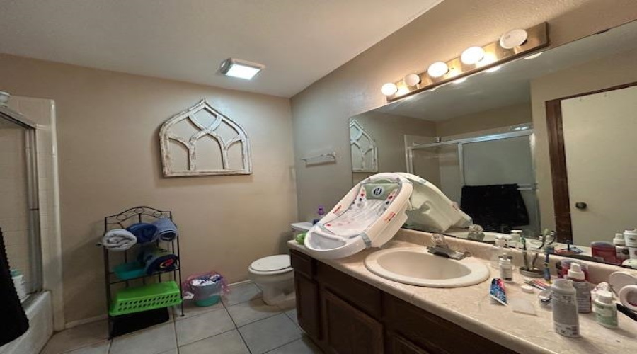 805 Armadillo St., Laredo, Texas 78041, 3 Bedrooms Bedrooms, 6 Rooms Rooms,2 BathroomsBathrooms,Residential,For Sale,805 Armadillo St.,20261940