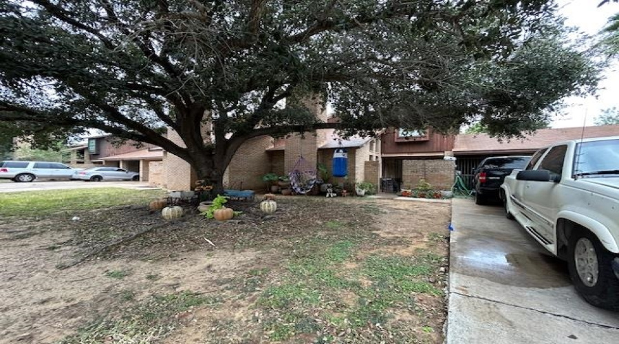 805 Armadillo St., Laredo, Texas 78041, 3 Bedrooms Bedrooms, 6 Rooms Rooms,2 BathroomsBathrooms,Residential,For Sale,805 Armadillo St.,20261940
