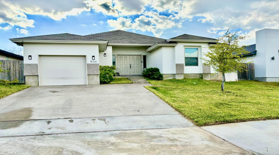 406 Graneros Ave., Laredo, Texas 78043, 3 Bedrooms Bedrooms, 5 Rooms Rooms,2 BathroomsBathrooms,Residential,For Sale,406 Graneros Ave.,20261941
