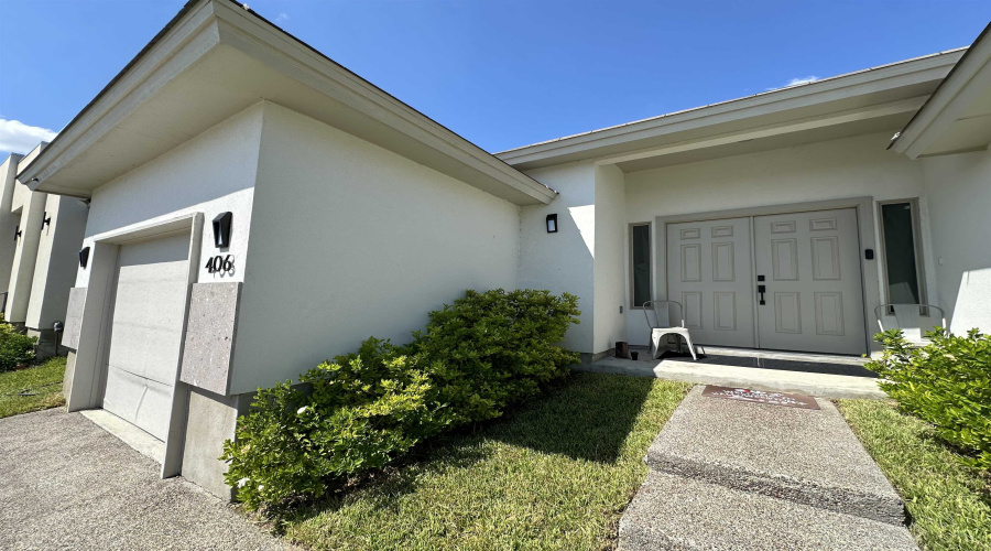 406 Graneros Ave., Laredo, Texas 78043, 3 Bedrooms Bedrooms, 5 Rooms Rooms,2 BathroomsBathrooms,Residential,For Sale,406 Graneros Ave.,20261941