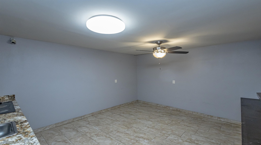 603 N Loring Ave, LAREDO, Texas 78040, 1 Room Rooms,1 BathroomBathrooms,Commercial retail/office,For Rent,603 N Loring Ave,20261944