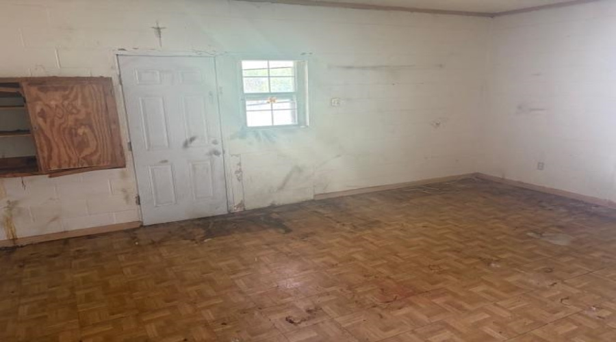 905 Chihuahua St, Laredo, Texas 78040, 3 Bedrooms Bedrooms, 7 Rooms Rooms,2 BathroomsBathrooms,Residential,For Sale,905 Chihuahua St,20261945