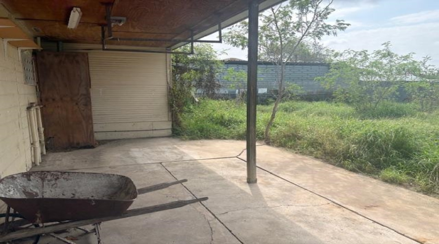 905 Chihuahua St, Laredo, Texas 78040, 3 Bedrooms Bedrooms, 7 Rooms Rooms,2 BathroomsBathrooms,Residential,For Sale,905 Chihuahua St,20261945