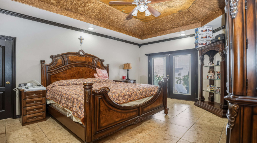 326 Lake Carnegie Ct., LAREDO, Texas 78041, 4 Bedrooms Bedrooms, 9 Rooms Rooms,4 BathroomsBathrooms,Residential,For Sale,326 Lake Carnegie Ct.,20261946